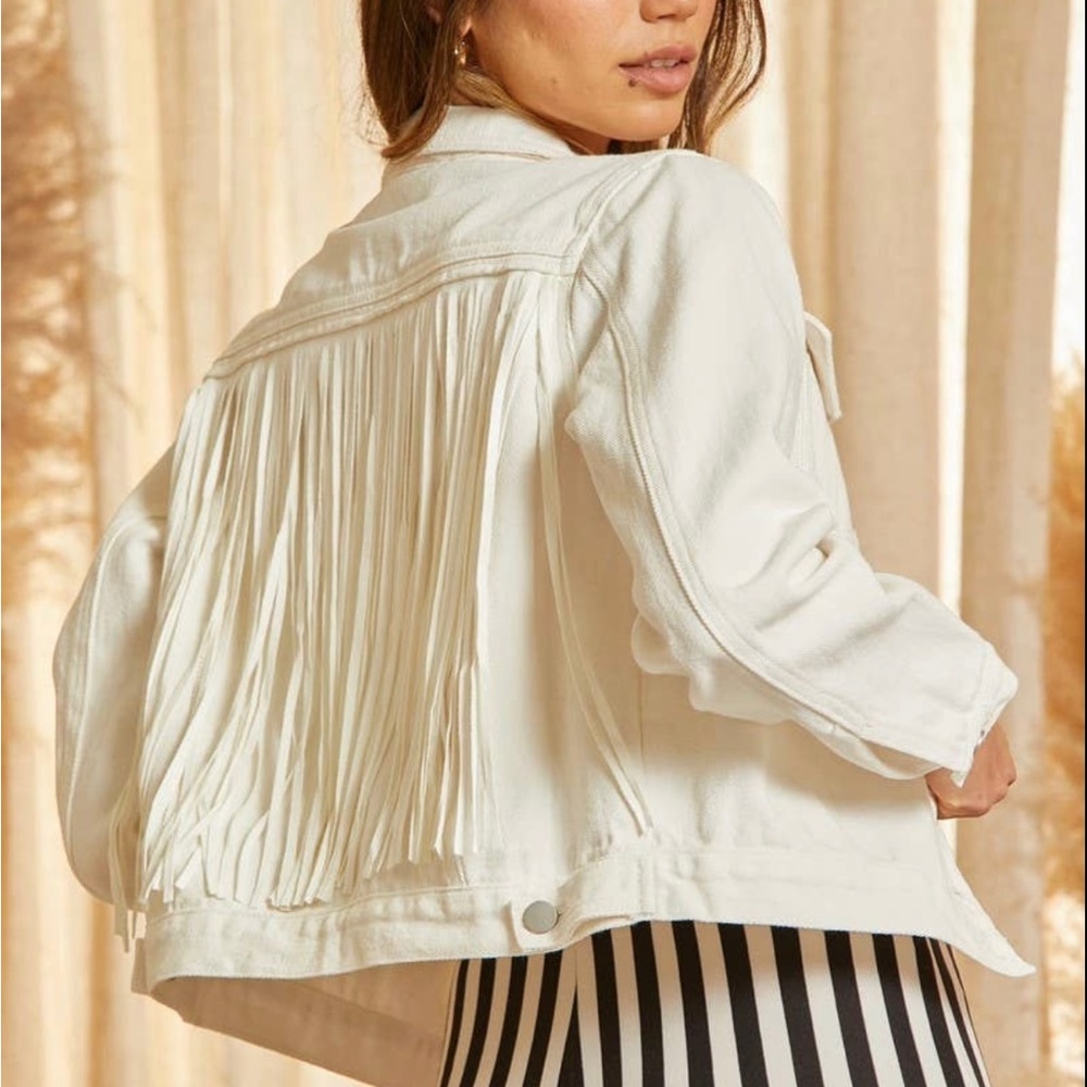 NWT Fringe Cropped White Denim